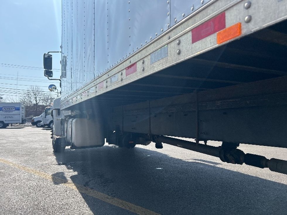 Refrigerated Truck-Light and Medium Duty Trucks-Hino-2023-L6-Braintree-MA-151,600\n\t\tmiles-$ 57,250 - Image 5