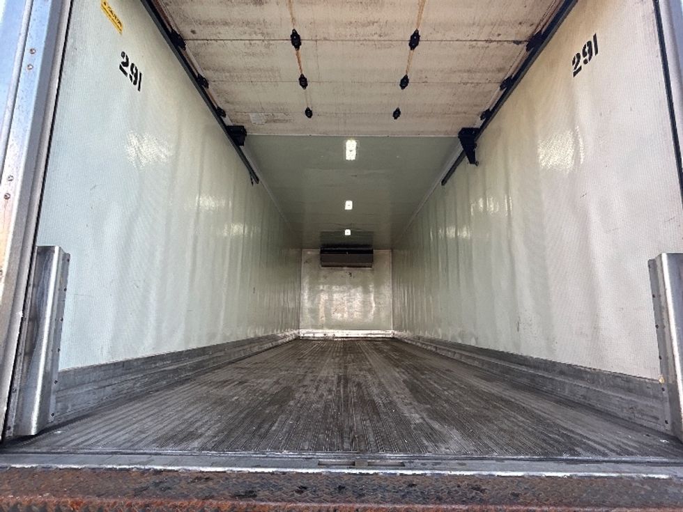 Refrigerated Truck-Light and Medium Duty Trucks-Hino-2023-L6-Braintree-MA-151,600\n\t\tmiles-$ 57,250 - Image 8