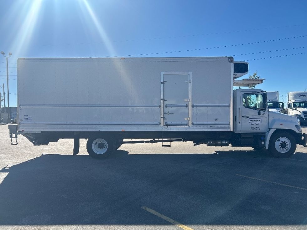 Refrigerated Truck-Light and Medium Duty Trucks-Hino-2023-L6-Traverse City-MI-208,388\n\t\tmiles-$ 74,250 - Image 12