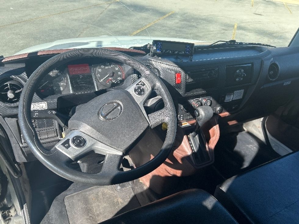 Refrigerated Truck-Light and Medium Duty Trucks-Hino-2023-L6-Traverse City-MI-208,388\n\t\tmiles-$ 74,250 - Image 15