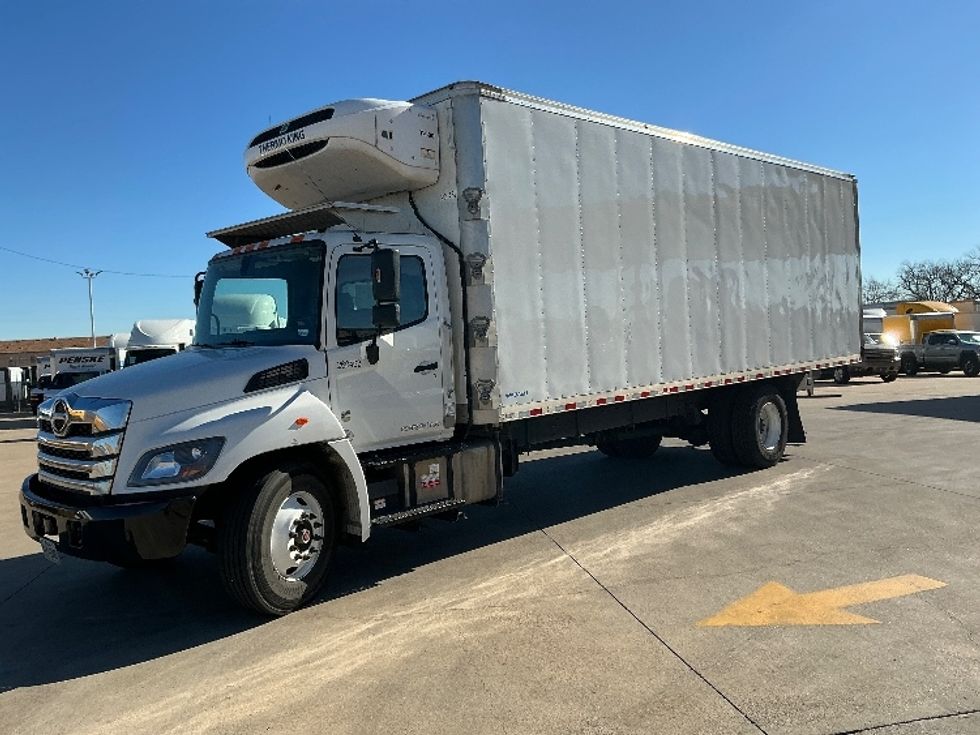 Refrigerated Truck-Light and Medium Duty Trucks-Hino-2024-L6-Arlington-TX-74,884\n\t\tmiles-$ 98,000 - Image 3