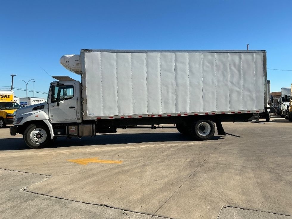 Refrigerated Truck-Light and Medium Duty Trucks-Hino-2024-L6-Arlington-TX-74,884\n\t\tmiles-$ 98,000 - Image 4