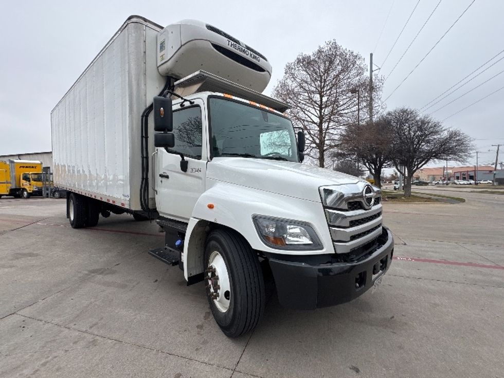 Refrigerated Truck-Light and Medium Duty Trucks-Hino-2024-L6-Garland-TX-22,156\n\t\tmiles-$ 104,000 - Image 1