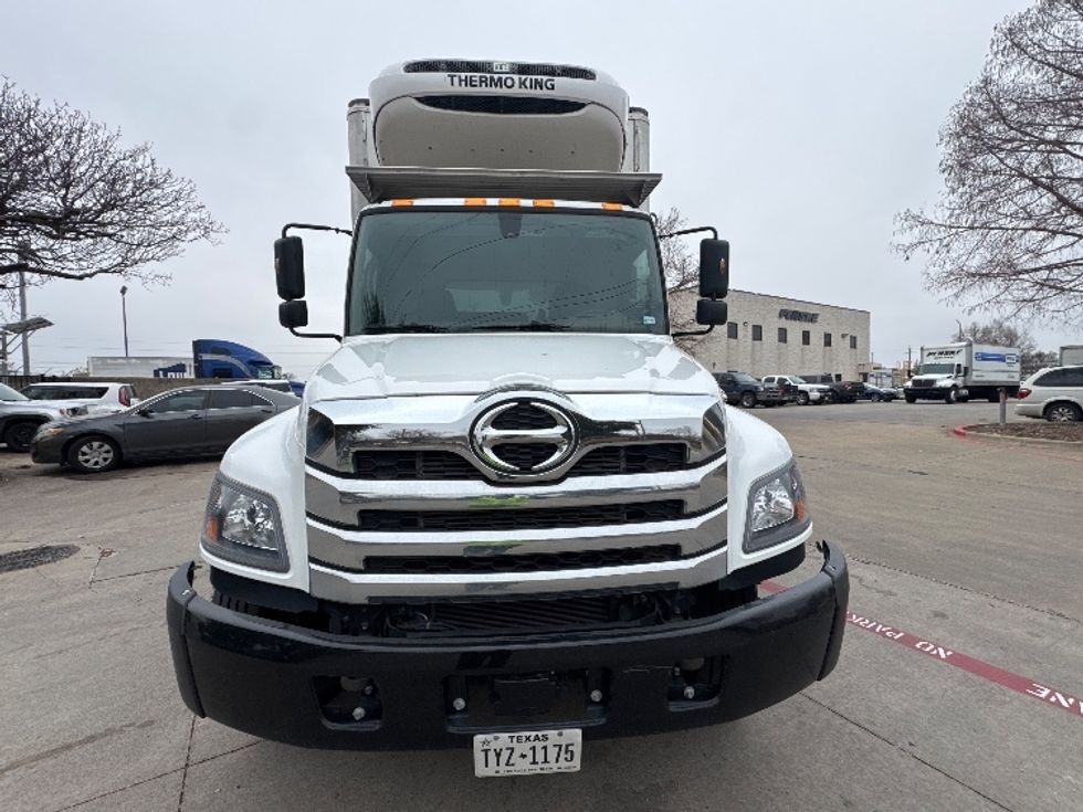 Refrigerated Truck-Light and Medium Duty Trucks-Hino-2024-L6-Garland-TX-22,156\n\t\tmiles-$ 104,000 - Image 2