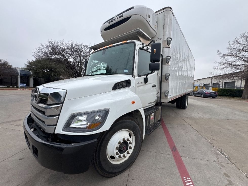 Refrigerated Truck-Light and Medium Duty Trucks-Hino-2024-L6-Garland-TX-22,156\n\t\tmiles-$ 104,000 - Image 3