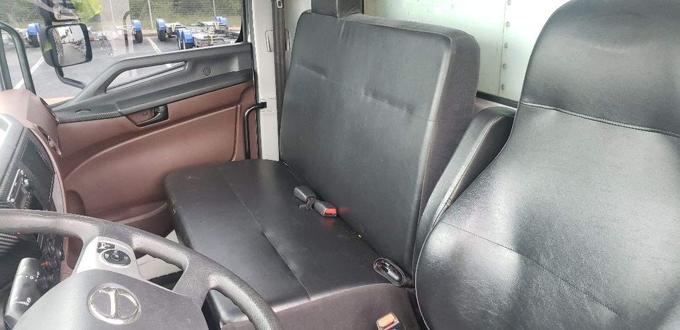 Refrigerated Truck-Light and Medium Duty Trucks-Hino-2024-XL7-Little Rock-AR-96,160\n\t\tmiles-$ 76,000 - Image 19