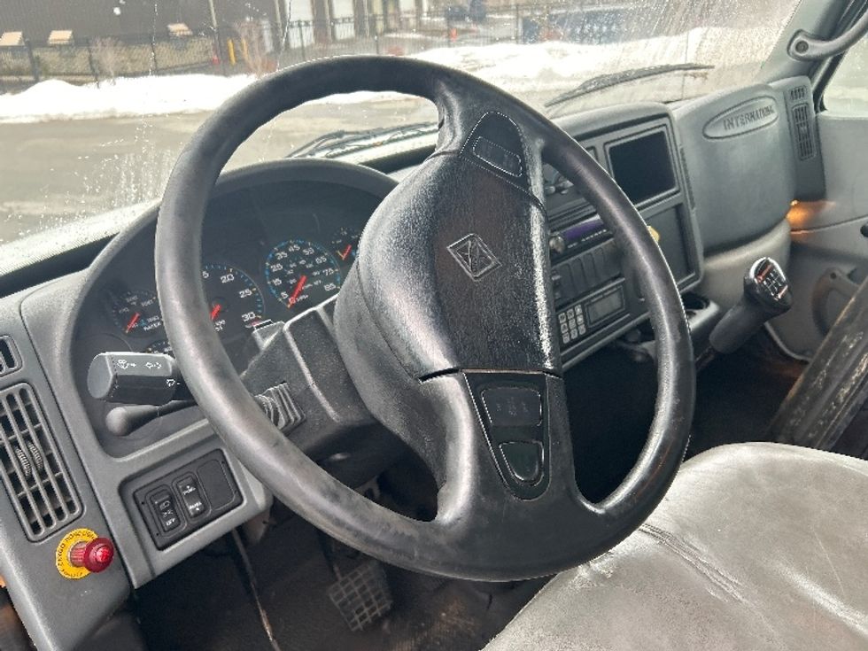 Refrigerated Truck-Light and Medium Duty Trucks-International-2003-4400-Fitchburg-MA-328,324\n\t\tmiles-$ 11,000 - Image 17