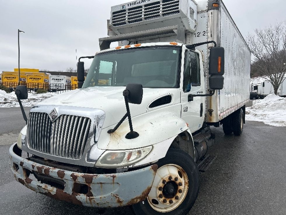 Refrigerated Truck-Light and Medium Duty Trucks-International-2007-4300-Fitchburg-MA-439,000\n\t\tmiles-$ 10,000 - Image 3