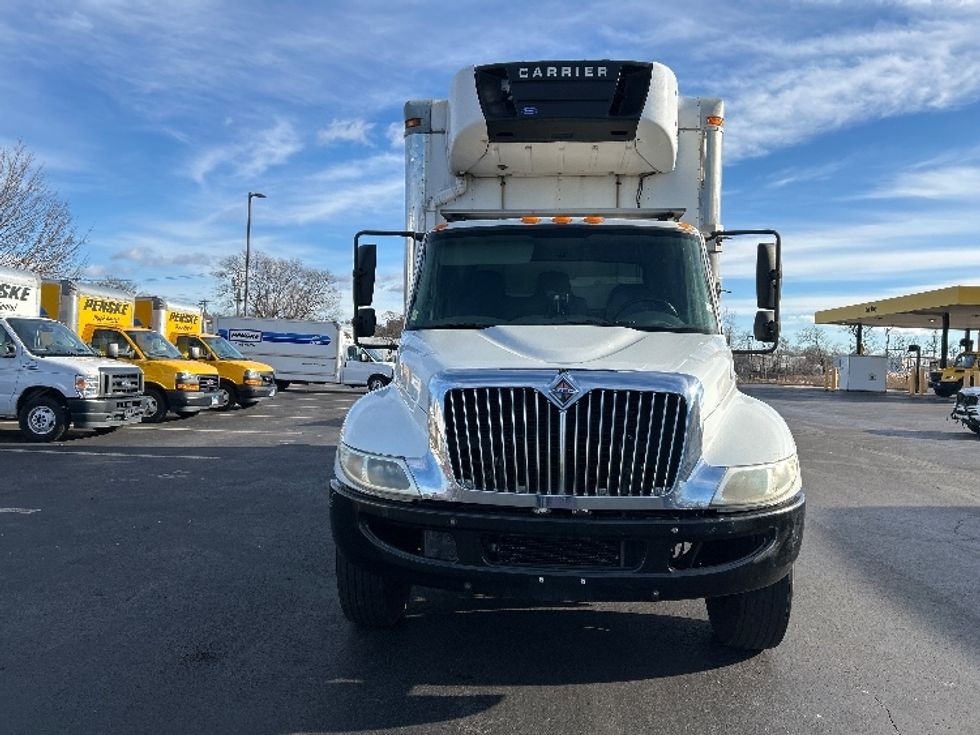 Refrigerated Truck-Light and Medium Duty Trucks-International-2011-4300-Chicopee-MA-225,428\n\t\tmiles-$ 12,500 - Image 2