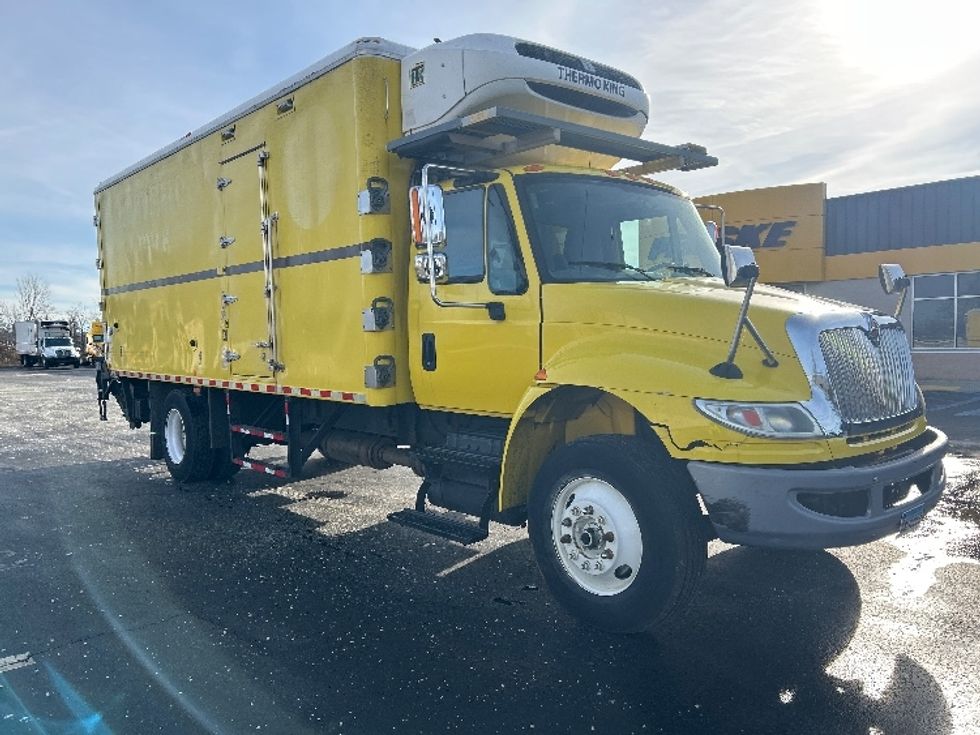 Refrigerated Truck-Light and Medium Duty Trucks-International-2016-4300-Chicopee-MA-174,960\n\t\tmiles-$ 24,000 - Image 1