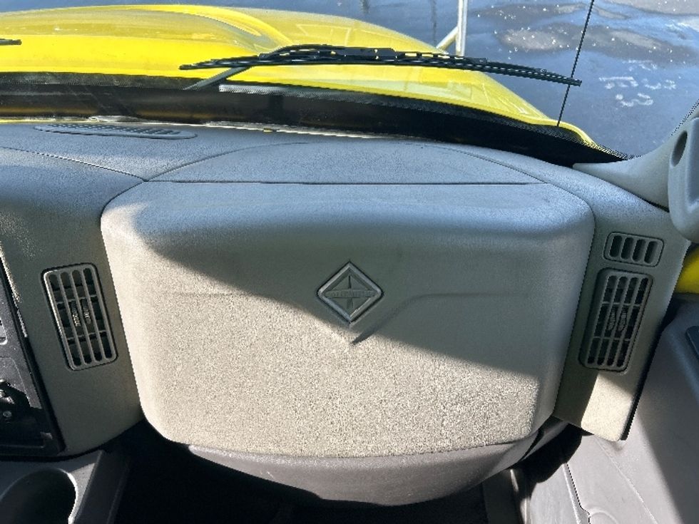 Refrigerated Truck-Light and Medium Duty Trucks-International-2016-4300-Chicopee-MA-174,960\n\t\tmiles-$ 24,000 - Image 21