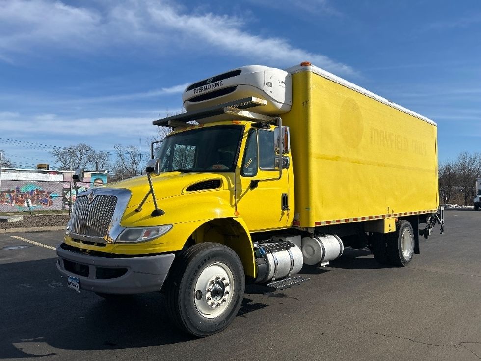 Refrigerated Truck-Light and Medium Duty Trucks-International-2016-4300-Chicopee-MA-281,633\n\t\tmiles-$ 18,000 - Image 3