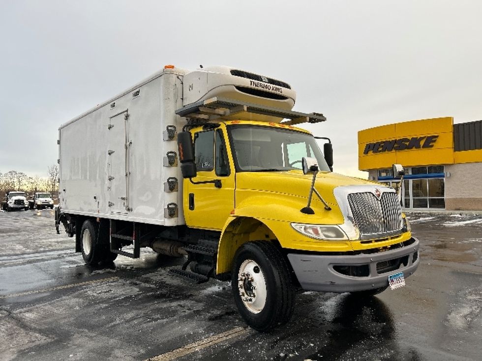 Refrigerated Truck-Light and Medium Duty Trucks-International-2016-4300-Chicopee-MA-282,856\n\t\tmiles-$ 12,000 - Image 1