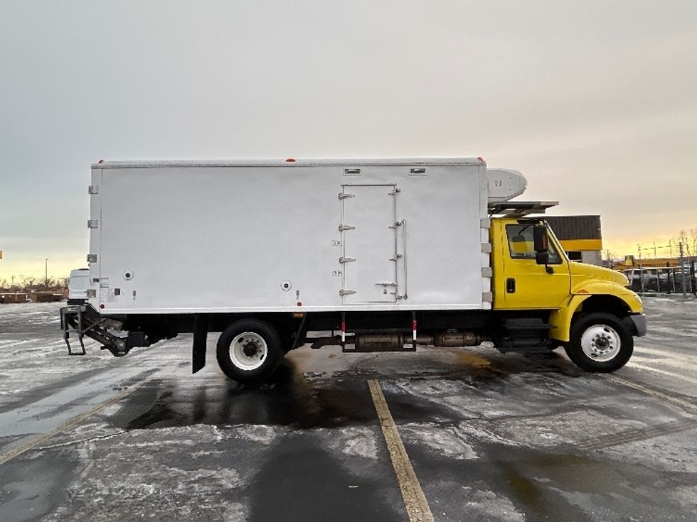 Refrigerated Truck-Light and Medium Duty Trucks-International-2016-4300-Chicopee-MA-282,856\n\t\tmiles-$ 12,000 - Image 15