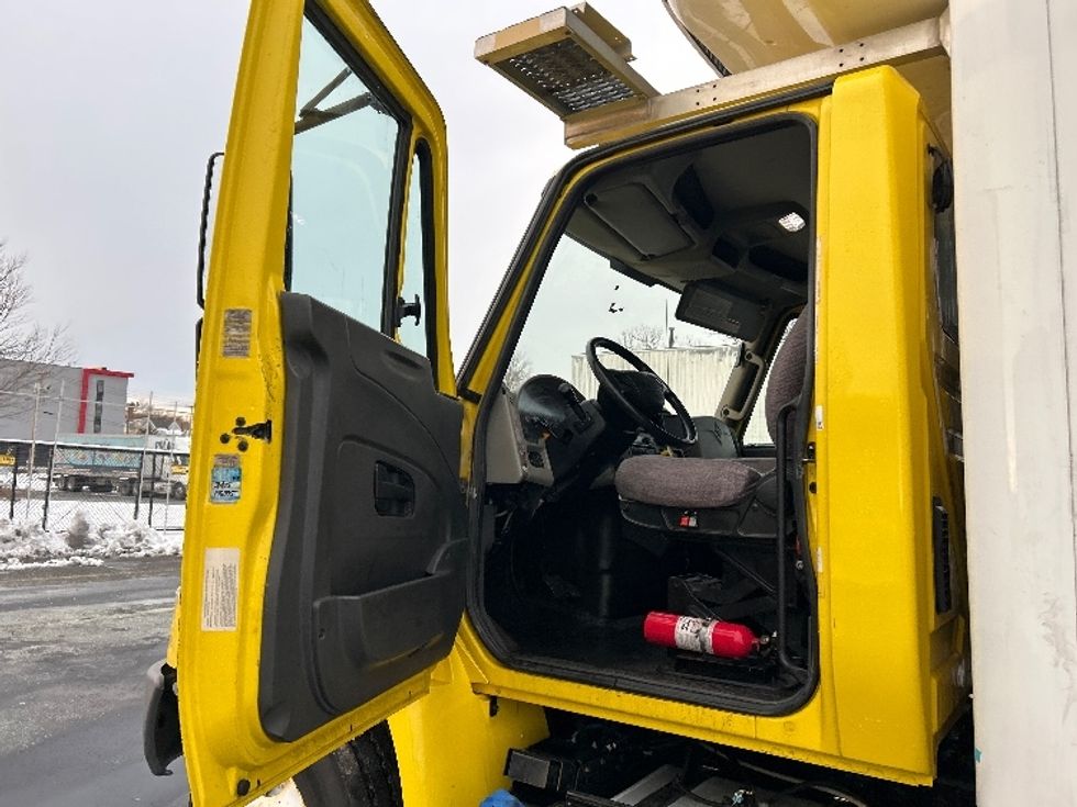 Refrigerated Truck-Light and Medium Duty Trucks-International-2016-4300-Chicopee-MA-282,856\n\t\tmiles-$ 12,000 - Image 16