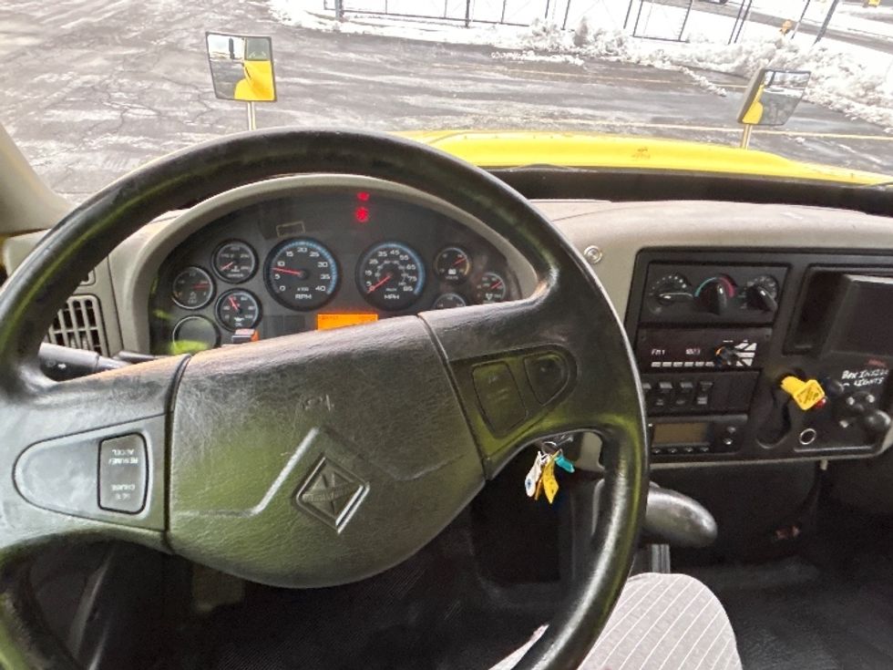 Refrigerated Truck-Light and Medium Duty Trucks-International-2016-4300-Chicopee-MA-282,856\n\t\tmiles-$ 12,000 - Image 17