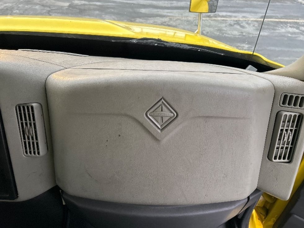 Refrigerated Truck-Light and Medium Duty Trucks-International-2016-4300-Chicopee-MA-282,856\n\t\tmiles-$ 12,000 - Image 21