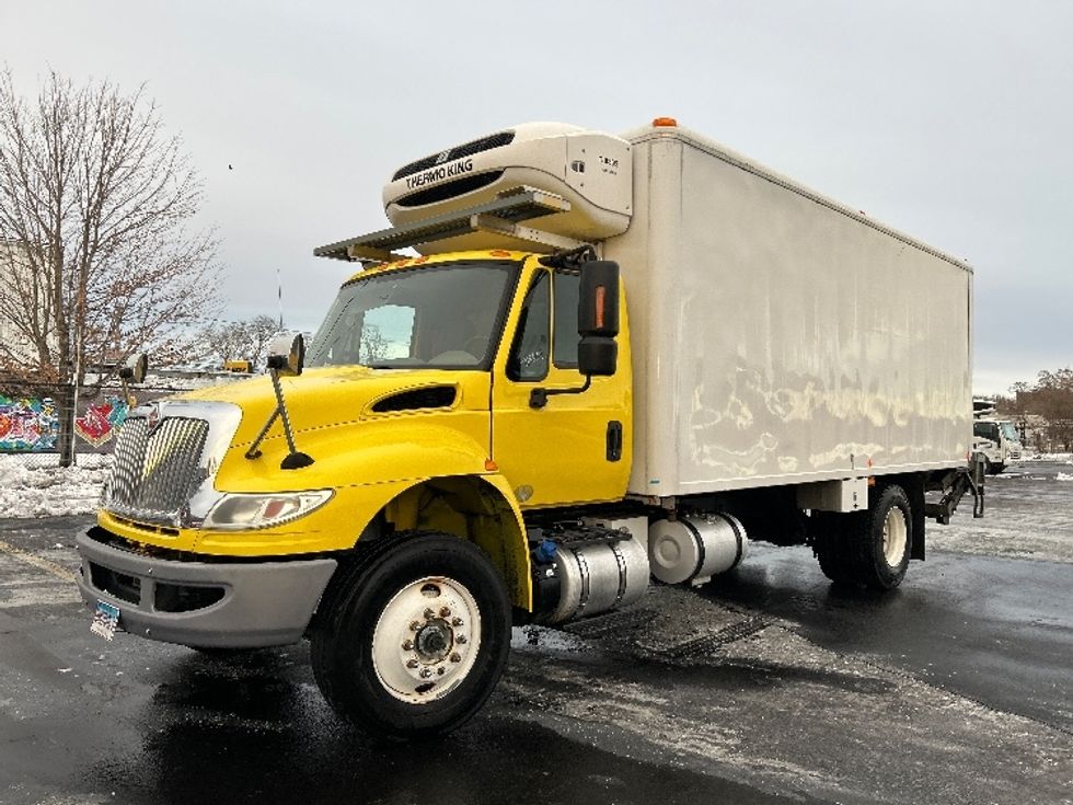 Refrigerated Truck-Light and Medium Duty Trucks-International-2016-4300-Chicopee-MA-282,856\n\t\tmiles-$ 12,000 - Image 3