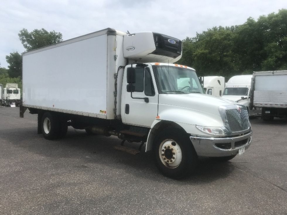 Refrigerated Truck-Light and Medium Duty Trucks-International-2016-4300-Roseville-MN-264,997\n\t\tmiles-$ 31,750 - Image 1