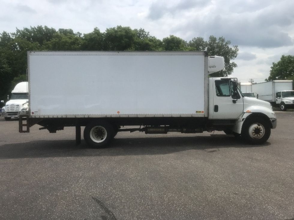 Refrigerated Truck-Light and Medium Duty Trucks-International-2016-4300-Roseville-MN-264,997\n\t\tmiles-$ 31,750 - Image 15