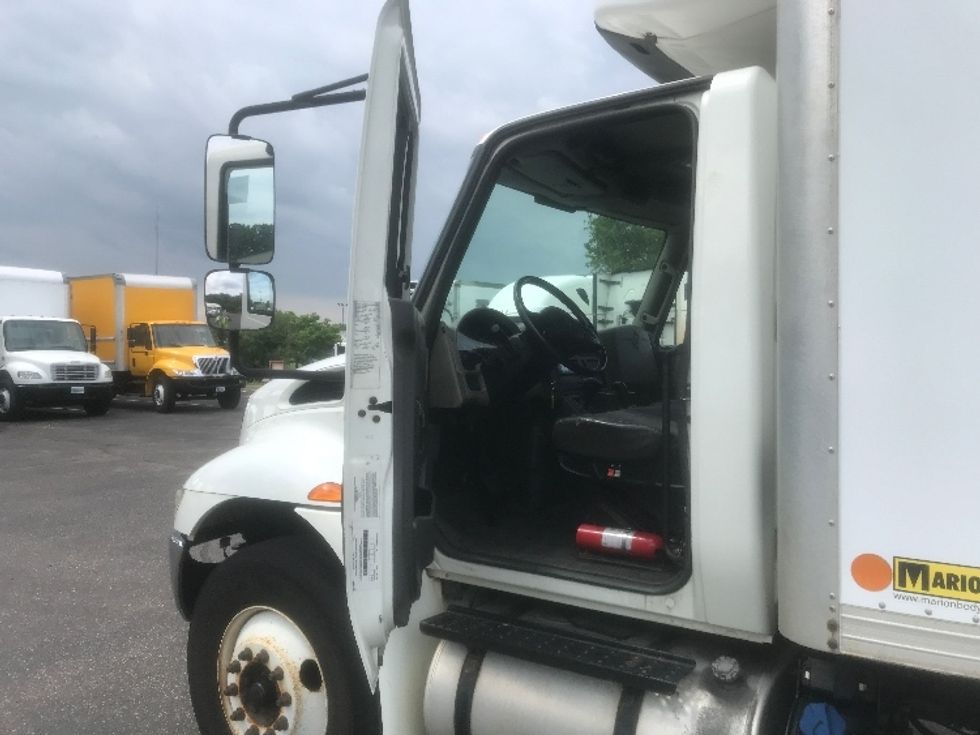 Refrigerated Truck-Light and Medium Duty Trucks-International-2016-4300-Roseville-MN-264,997\n\t\tmiles-$ 31,750 - Image 16