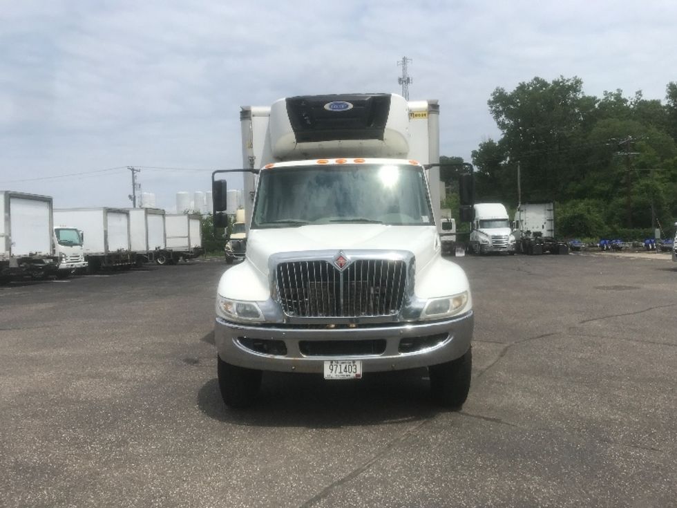 Refrigerated Truck-Light and Medium Duty Trucks-International-2016-4300-Roseville-MN-264,997\n\t\tmiles-$ 31,750 - Image 2