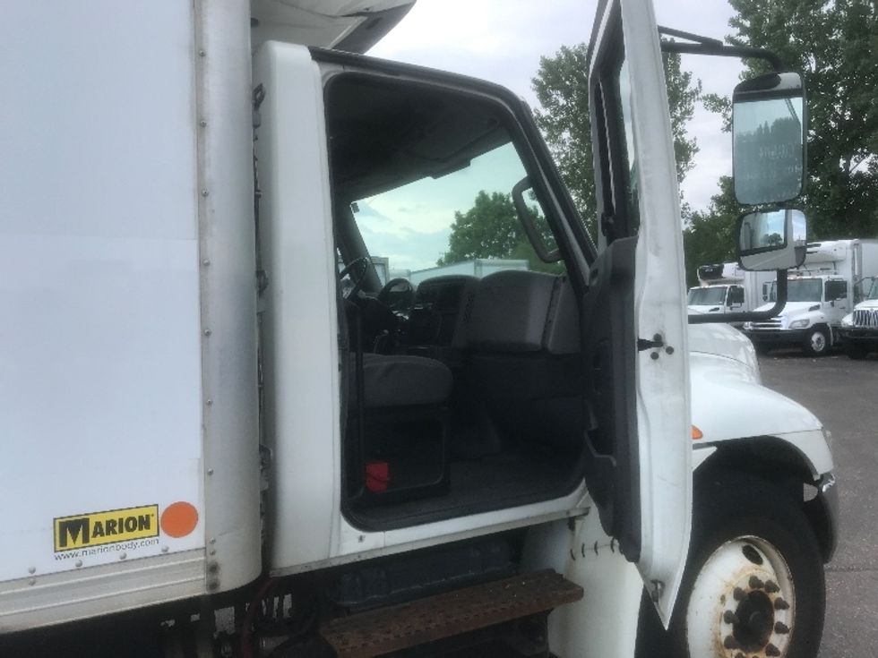 Refrigerated Truck-Light and Medium Duty Trucks-International-2016-4300-Roseville-MN-264,997\n\t\tmiles-$ 31,750 - Image 20