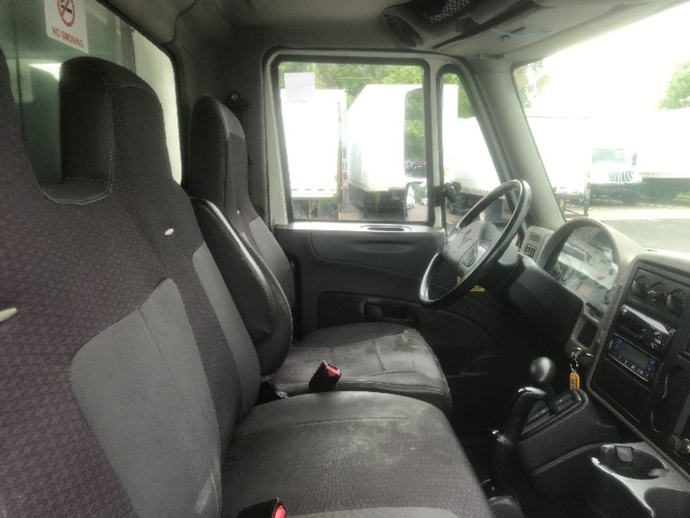 Refrigerated Truck-Light and Medium Duty Trucks-International-2016-4300-Roseville-MN-264,997\n\t\tmiles-$ 31,750 - Image 22