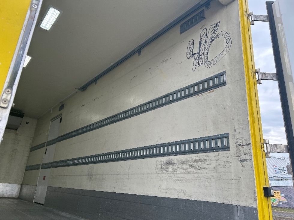 Refrigerated Truck-Light and Medium Duty Trucks-International-2017-4300-Chicopee-MA-220,490\n\t\tmiles-$ 31,000 - Image 11