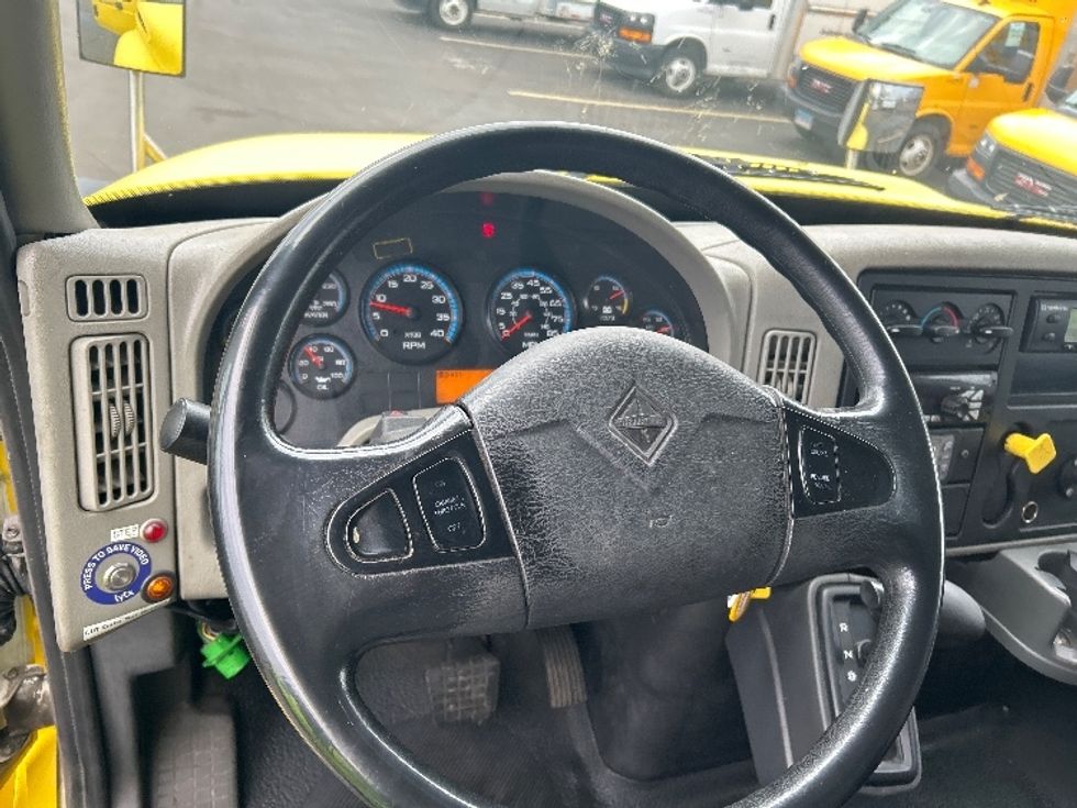Refrigerated Truck-Light and Medium Duty Trucks-International-2017-4300-Chicopee-MA-220,490\n\t\tmiles-$ 31,000 - Image 16