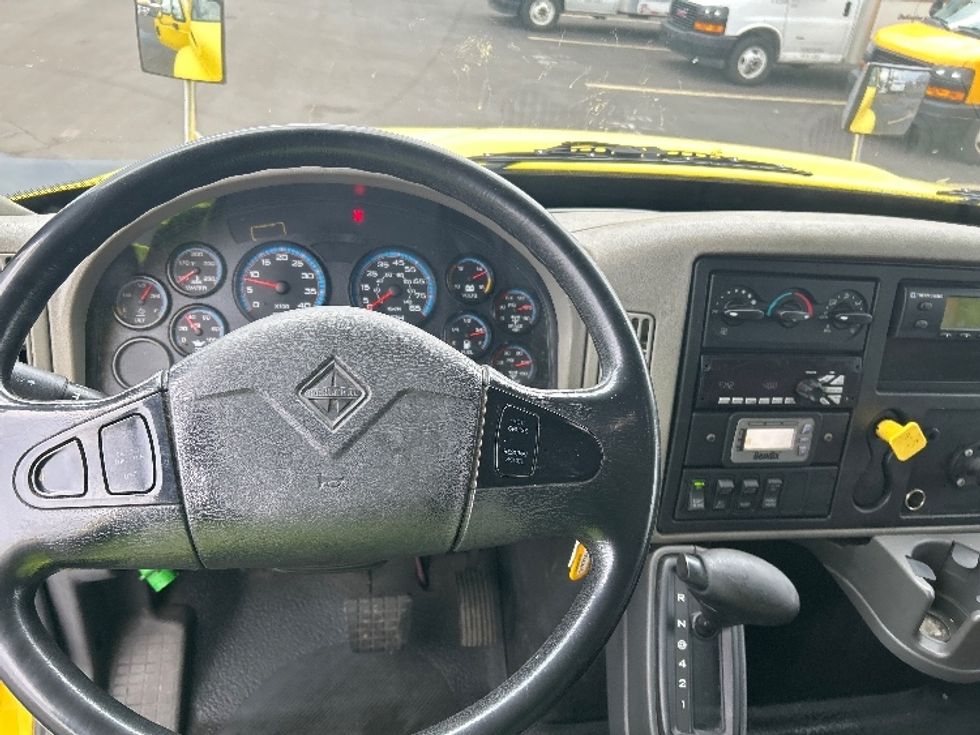 Refrigerated Truck-Light and Medium Duty Trucks-International-2017-4300-Chicopee-MA-220,490\n\t\tmiles-$ 31,000 - Image 17
