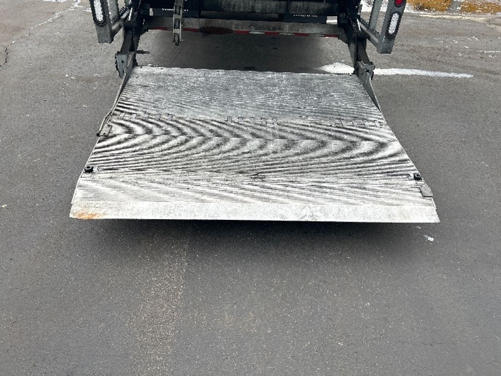 Refrigerated Truck-Light and Medium Duty Trucks-International-2017-4300-Chicopee-MA-220,490\n\t\tmiles-$ 31,000 - Image 24