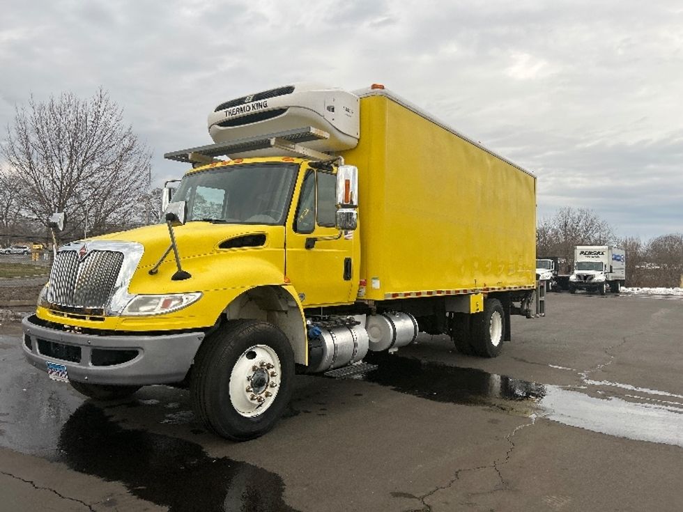 Refrigerated Truck-Light and Medium Duty Trucks-International-2017-4300-Chicopee-MA-220,490\n\t\tmiles-$ 31,000 - Image 3