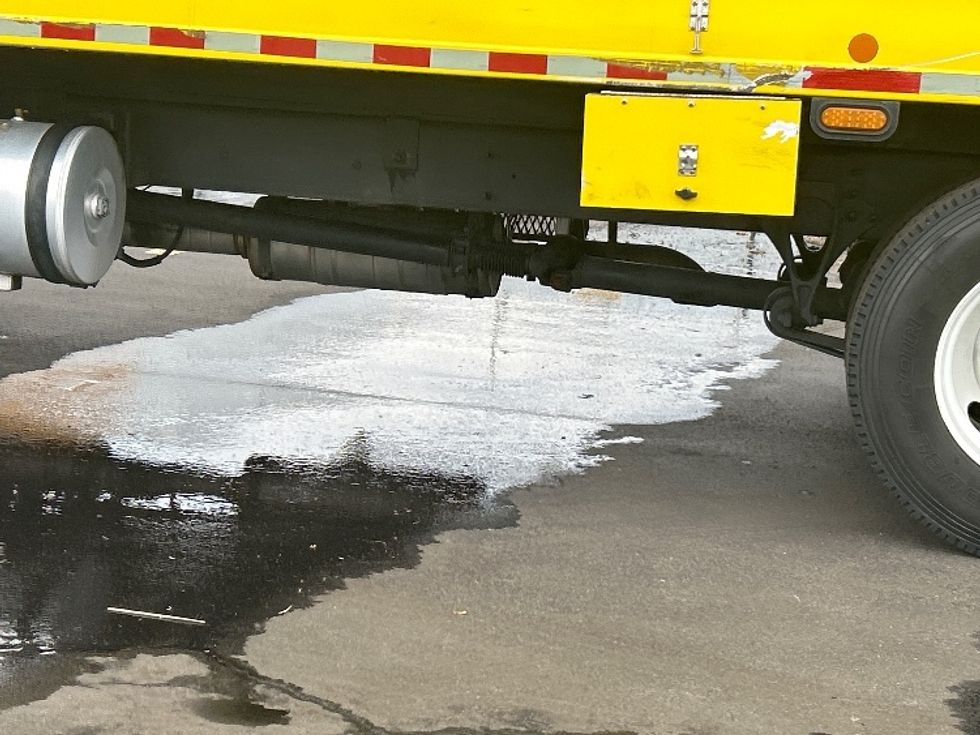 Refrigerated Truck-Light and Medium Duty Trucks-International-2017-4300-Chicopee-MA-220,490\n\t\tmiles-$ 31,000 - Image 5