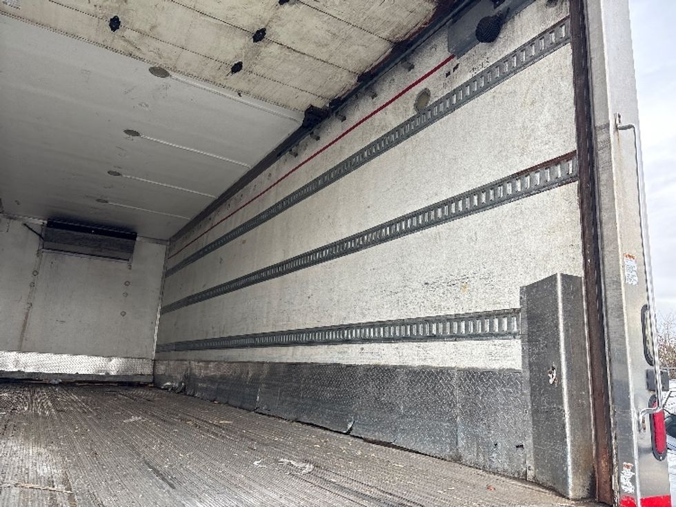 Refrigerated Truck-Light and Medium Duty Trucks-International-2017-4300-Montgomery-NY-366,197\n\t\tmiles-$ 17,750 - Image 10