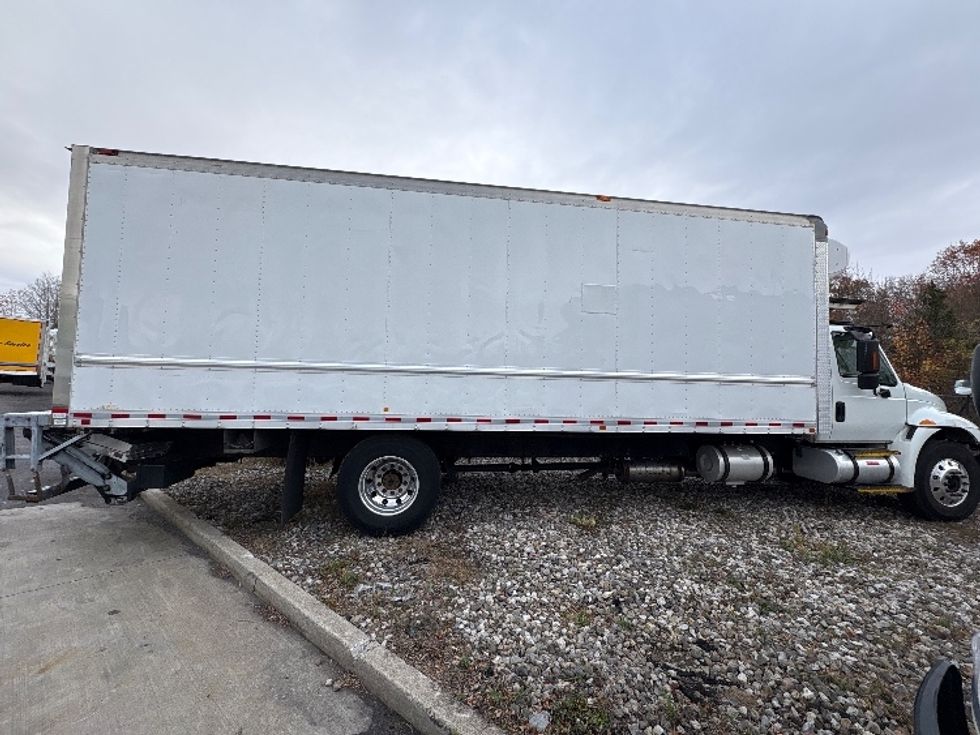 Refrigerated Truck-Light and Medium Duty Trucks-International-2017-4300-Montgomery-NY-366,197\n\t\tmiles-$ 17,750 - Image 14