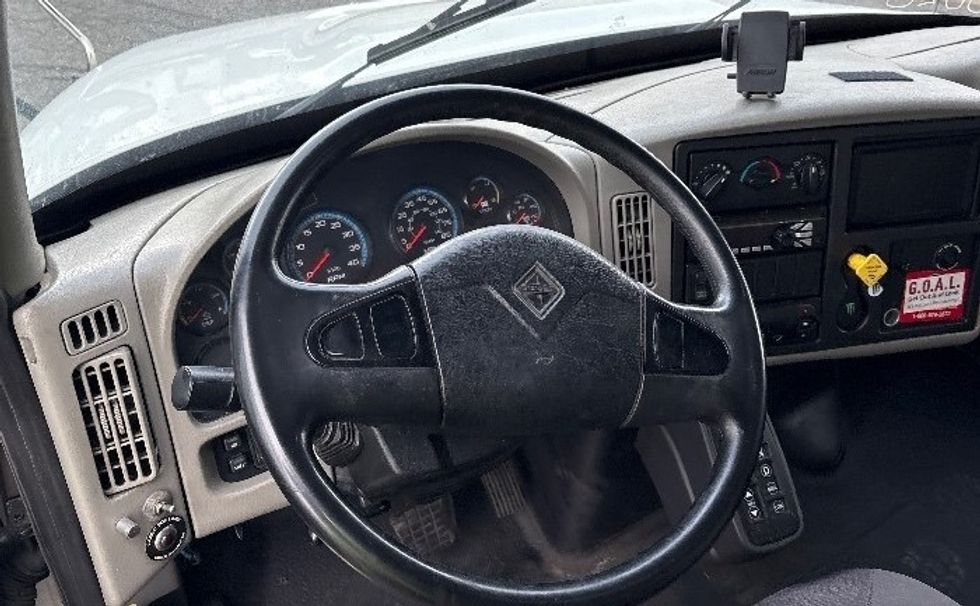 Refrigerated Truck-Light and Medium Duty Trucks-International-2017-4300-Montgomery-NY-366,197\n\t\tmiles-$ 17,750 - Image 15