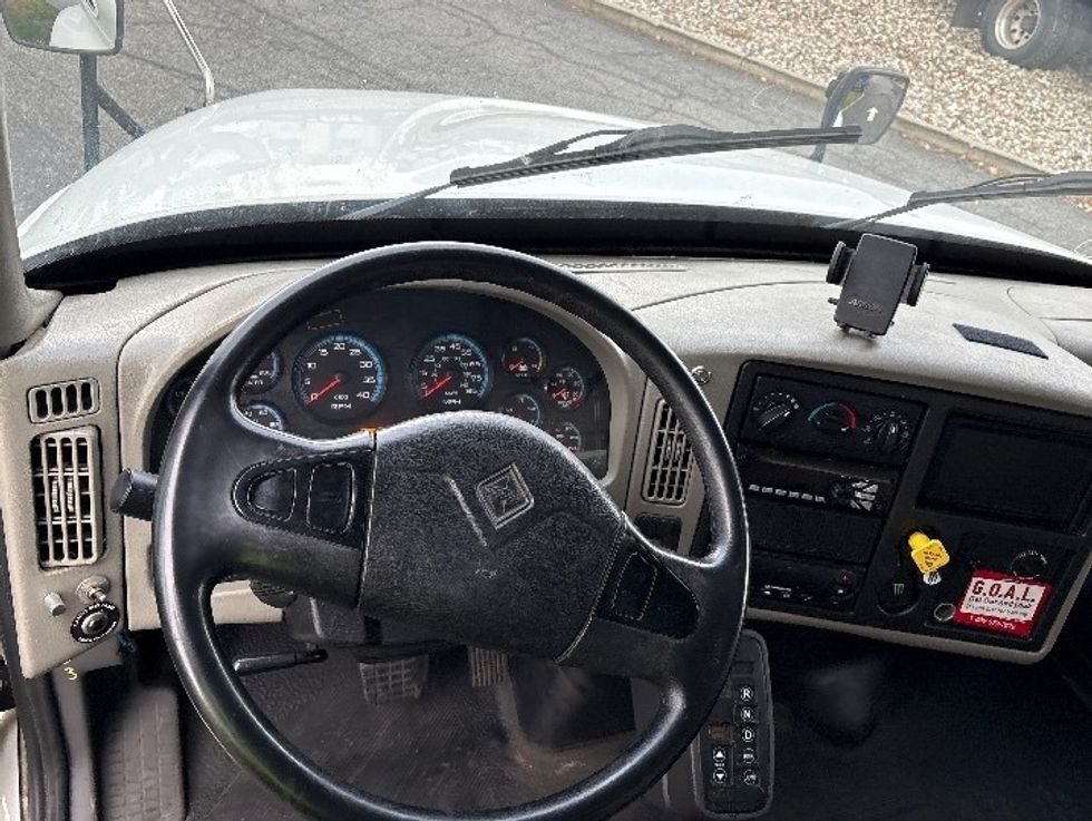 Refrigerated Truck-Light and Medium Duty Trucks-International-2017-4300-Montgomery-NY-366,197\n\t\tmiles-$ 17,750 - Image 16