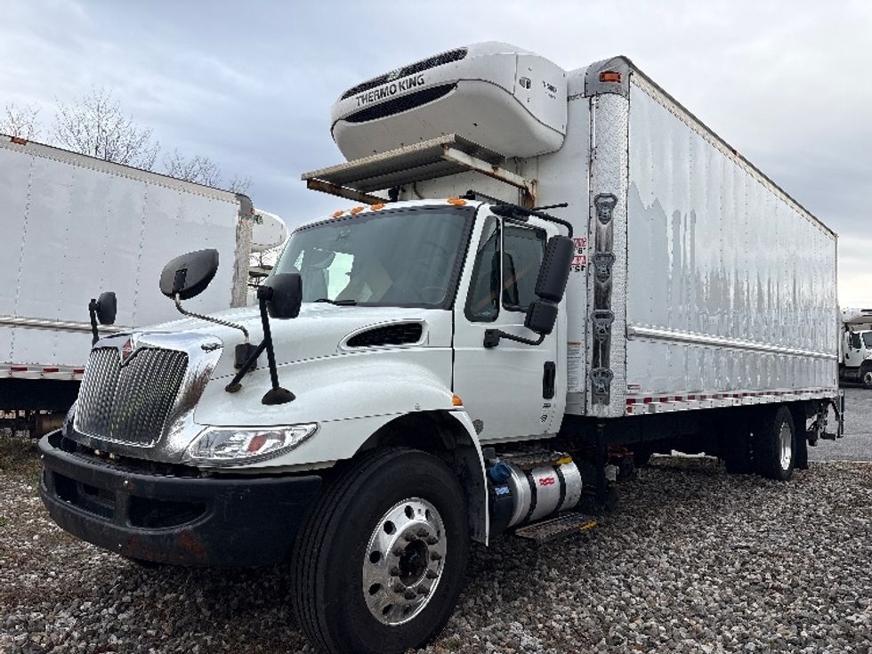 Refrigerated Truck-Light and Medium Duty Trucks-International-2017-4300-Montgomery-NY-366,197\n\t\tmiles-$ 17,750 - Image 3