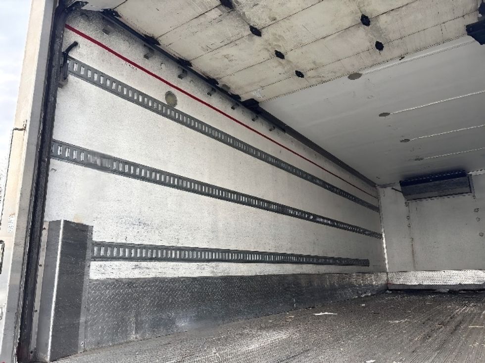 Refrigerated Truck-Light and Medium Duty Trucks-International-2017-4300-Montgomery-NY-366,197\n\t\tmiles-$ 17,750 - Image 9