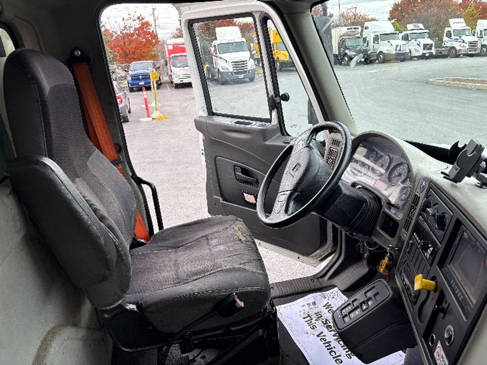 Refrigerated Truck-Light and Medium Duty Trucks-International-2017-4300-Montgomery-NY-401,348\n\t\tmiles-$ 17,750 - Image 22