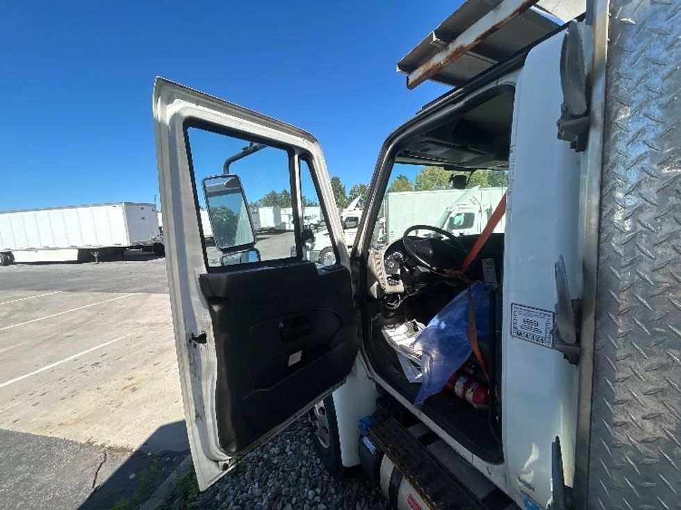Refrigerated Truck-Light and Medium Duty Trucks-International-2017-4300-Montgomery-NY-707,872\n\t\tmiles-$ 9,000 - Image 16