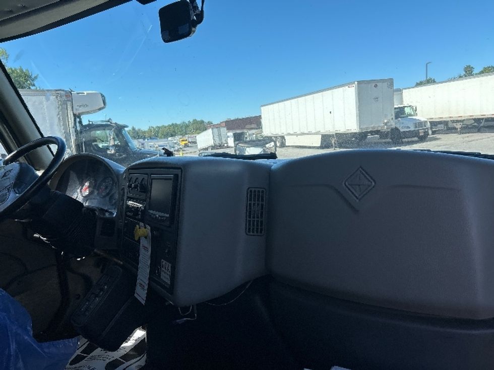 Refrigerated Truck-Light and Medium Duty Trucks-International-2017-4300-Montgomery-NY-707,872\n\t\tmiles-$ 9,000 - Image 21