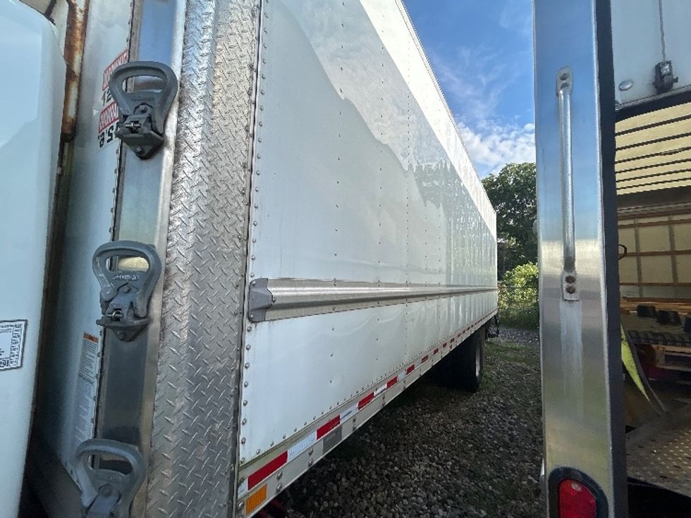 Refrigerated Truck-Light and Medium Duty Trucks-International-2017-4300-Montgomery-NY-707,872\n\t\tmiles-$ 9,000 - Image 4