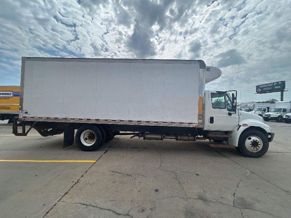 Refrigerated Truck-Light and Medium Duty Trucks-International-2017-4300-Omaha-NE-100,000\n\t\tmiles-$ 10,000 - Image 14