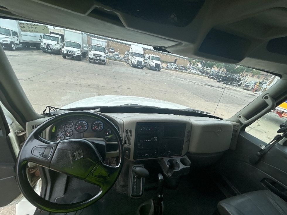 Refrigerated Truck-Light and Medium Duty Trucks-International-2017-4300-Omaha-NE-100,000\n\t\tmiles-$ 10,000 - Image 17
