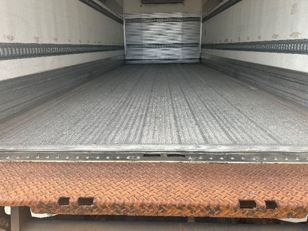 Refrigerated Truck-Light and Medium Duty Trucks-International-2017-4300-Omaha-NE-100,000\n\t\tmiles-$ 10,000 - Image 9