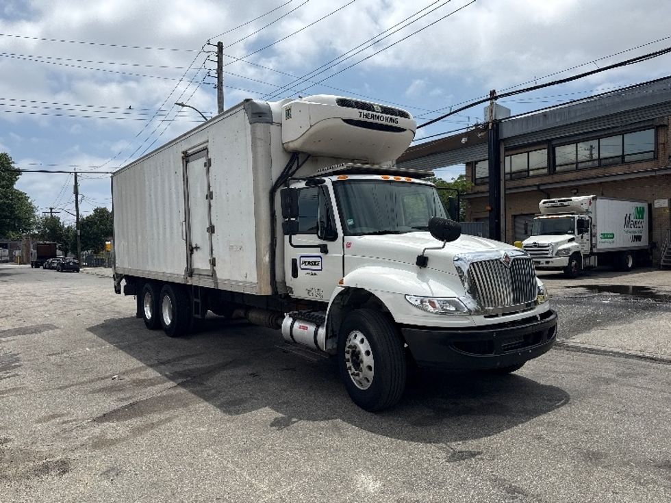 Refrigerated Truck-Light and Medium Duty Trucks-International-2017-4400-Jamaica-NY-163,183\n\t\tmiles-$ 57,500 - Image 1