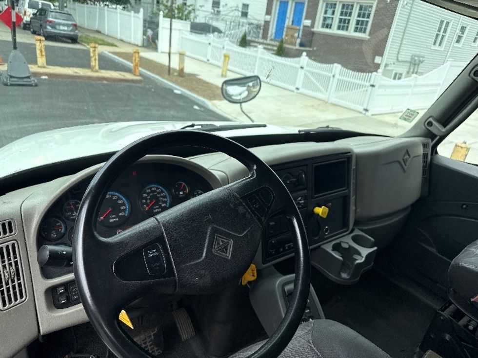 Refrigerated Truck-Light and Medium Duty Trucks-International-2017-4400-Jamaica-NY-163,183\n\t\tmiles-$ 57,500 - Image 17