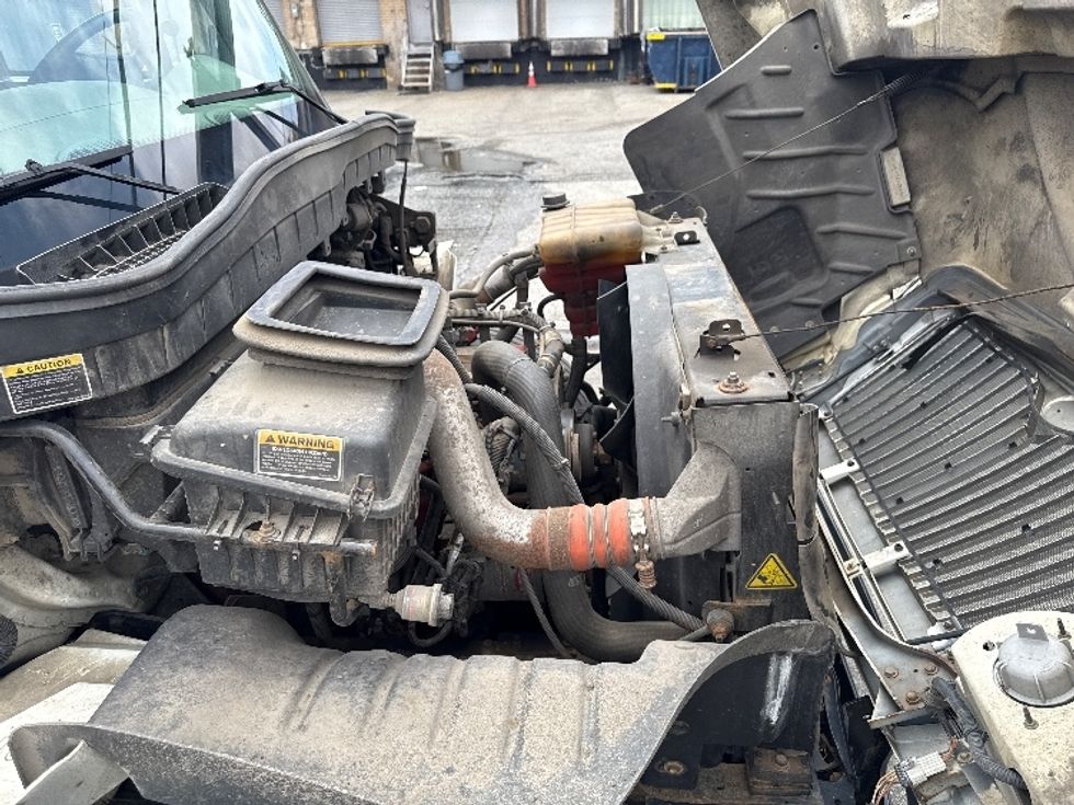 Refrigerated Truck-Light and Medium Duty Trucks-International-2017-4400-Jamaica-NY-163,183\n\t\tmiles-$ 57,500 - Image 24